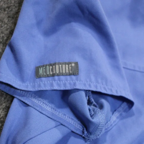 MedCouture Touch Scrub Top V-Neck Short Sleeve Medical Uniform Blue Size M - Picture 7 of 8